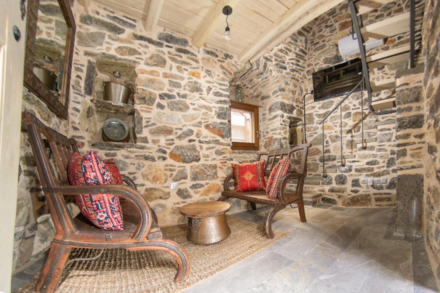 Byzantine Home In The Castle Mesta Exterior photo
