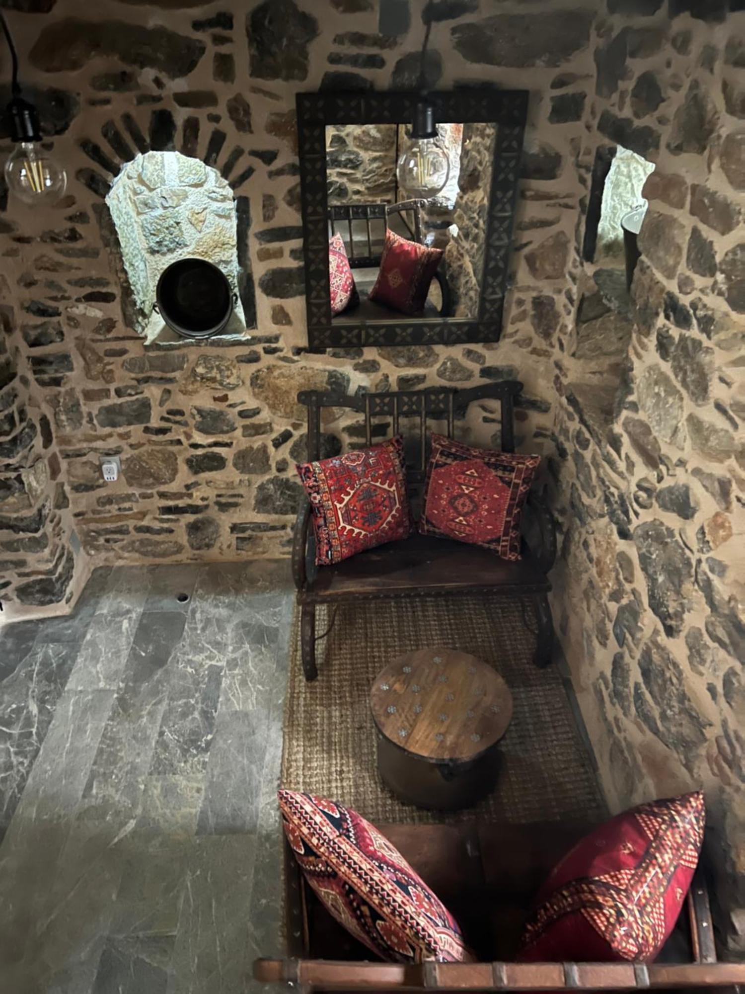 Byzantine Home In The Castle Mesta Exterior photo